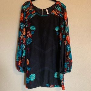 Bubble Sleeve Shift Dress | XL | EUC